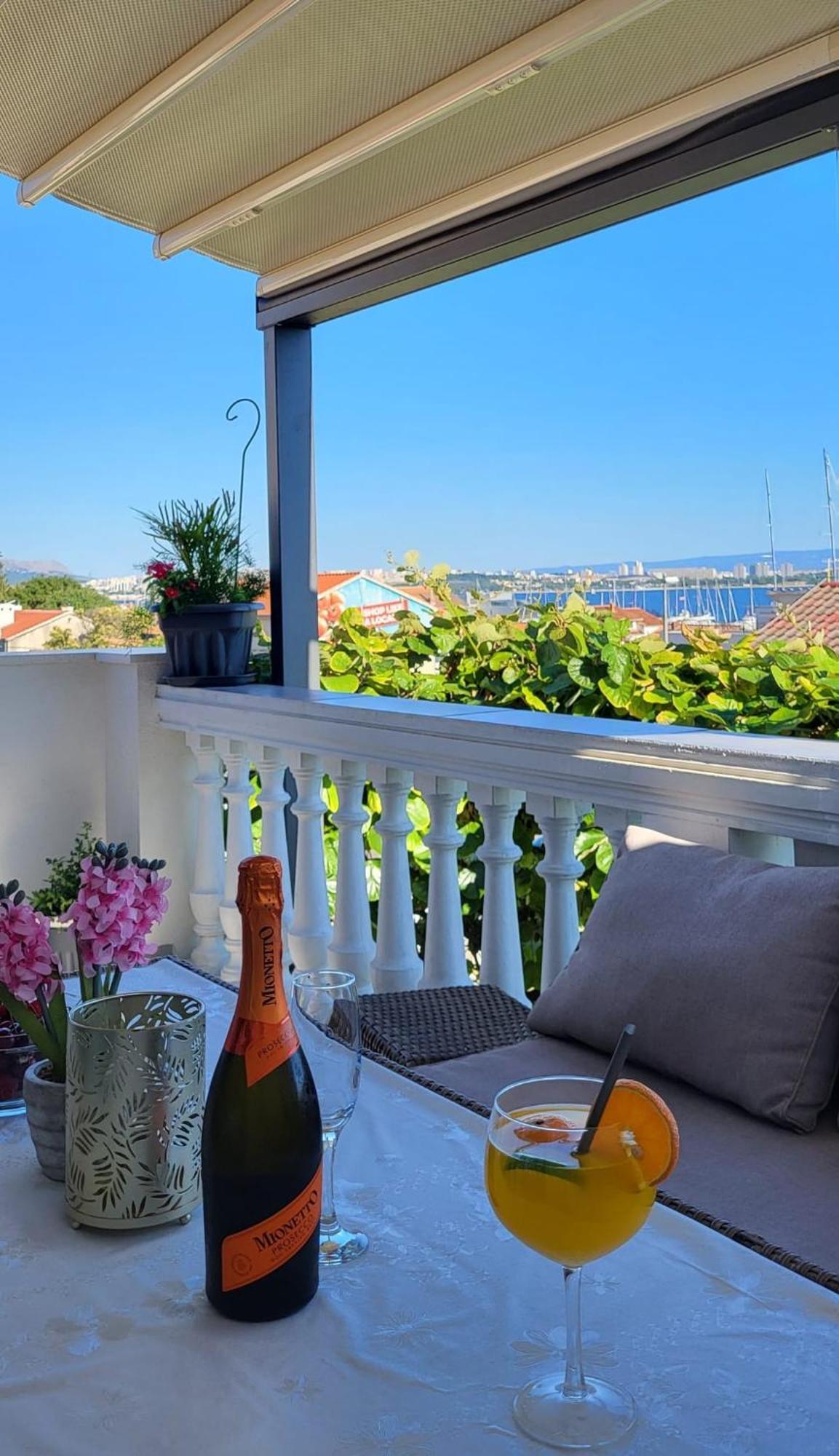 Apartment D & N Kaštela Eksteriør billede